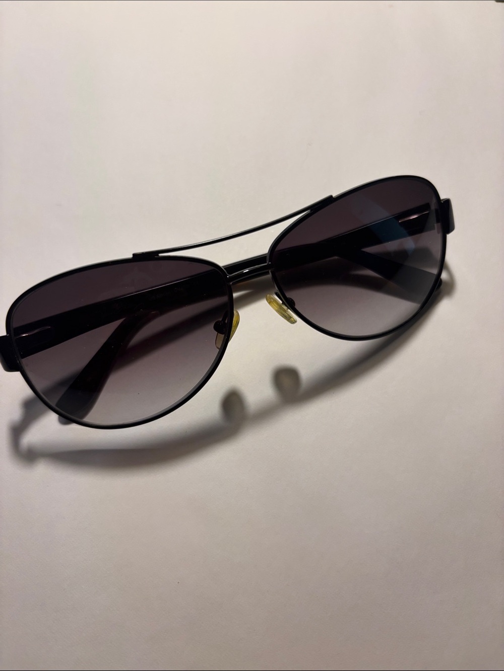 Vera Bradley Aviator-Style Black Sunglasses with Polarized Lenses - Picture 2 of 6